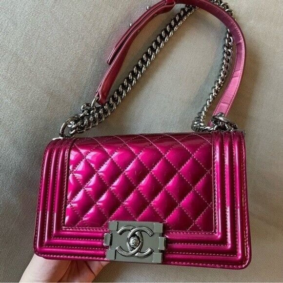 CHANEL Handbags - 💓Chanel💓Small Boy Metallic Quilted Patent Crossbody Bag